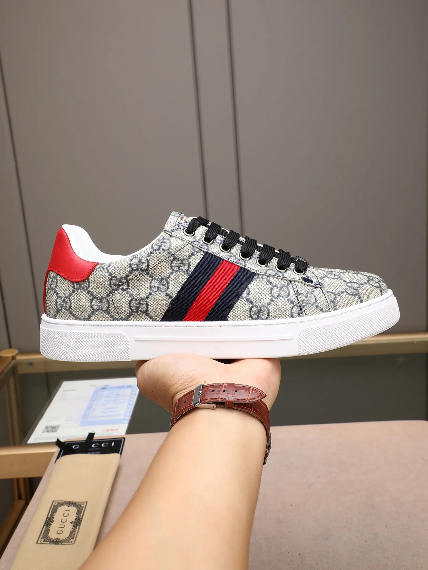 Men's shoes 💰400 [running volume version] GUGGI white shoe series! The fabric is made of imported cowhide➕Gucci special material➕sheep lining➕original rubber outsole, men's size 38-44 (45 can be customized)